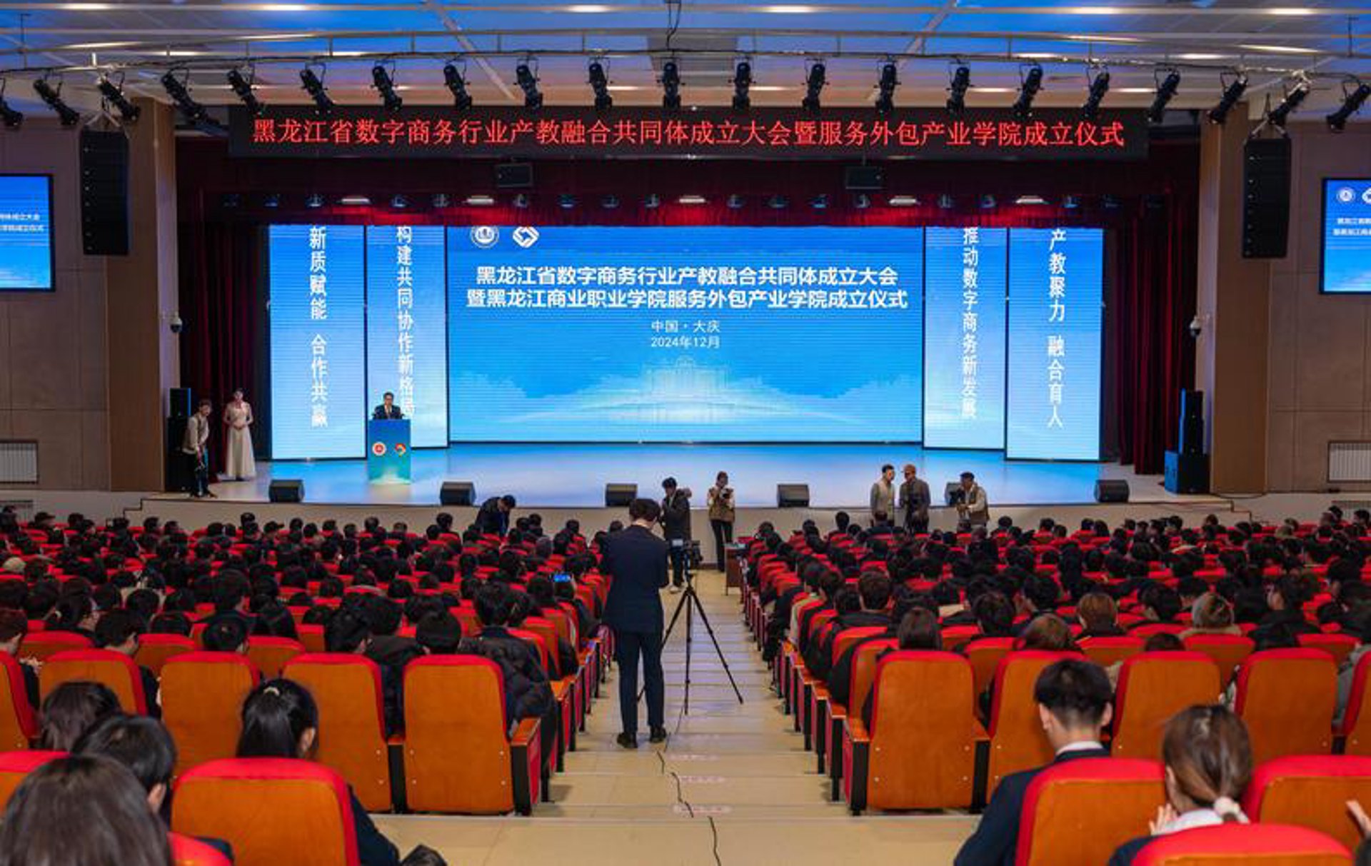 企业管理系统定制：信息化时代的助力器